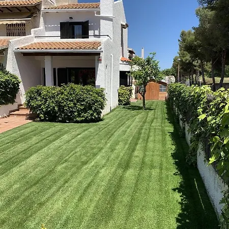 Дом отдыха Stylish House 600m To Sea